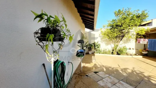 Sobrado com 4 Quartos à venda, 280m² no Jardim Primavera, Jaguariúna