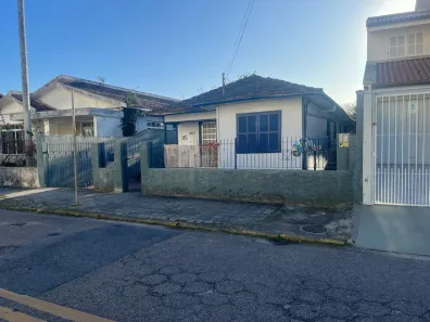 Casa com 3 Quartos à venda, 306m² no Balneário, Florianópolis