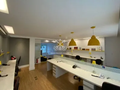 Imóvel Comercial à venda, 251m² no Indianópolis, São Paulo