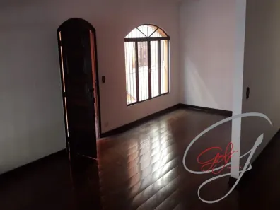 Sobrado com 4 Quartos à venda, 350m² no Cidade São Francisco, São Paulo