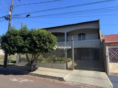 Sobrado com 4 Quartos à venda, 248m² no Jardim Tókio, Londrina