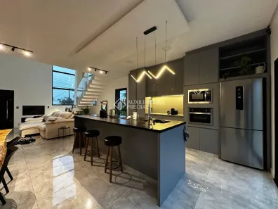 Sobrado com 2 Quartos à venda, 245m² no Centro, Nova Santa Rita