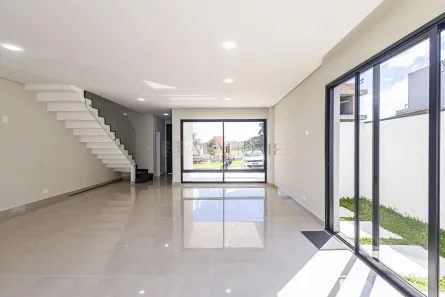 Casa de Condomínio com 3 Quartos à venda, 226m² no Pilarzinho, Curitiba