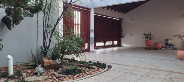 Casa com 3 Quartos para alugar, 227m² no Vila das Hortências, Jundiaí