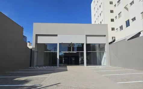 Galpão/Depósito/Armazém para alugar, 700m² no Vila Ipiranga, Londrina