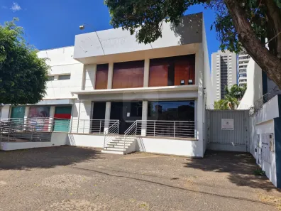 Ponto Comercial para alugar, 550m² no Morada da Colina, Uberlândia
