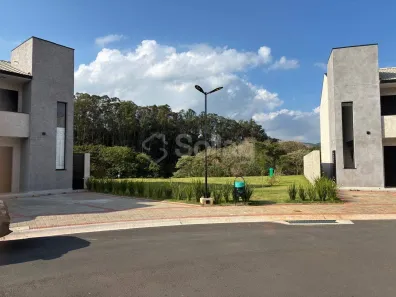 Casa de Condomínio com 2 Quartos para alugar, 82m² no Vila Omízollo, Louveira