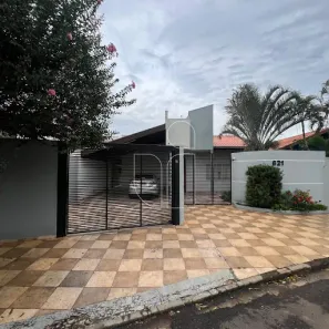 Casa com 4 Quartos à venda, 200m² no Jardim Acapulco, Marília