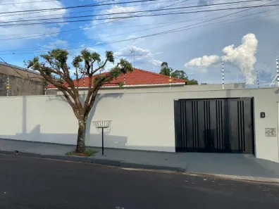 Casa com 3 Quartos à venda, 148m² no Vila Santa Maria (Vila Xavier), Araraquara