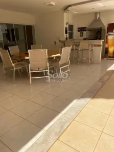 Casa com 3 Quartos à venda, 232m² no Santa Mônica, Uberlândia