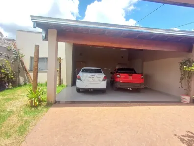 Casa com 3 Quartos à venda, 250m² no Granada, Uberlândia