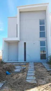 Casa de Condomínio com 3 Quartos para alugar, 98m² no Patacas, Aquiraz