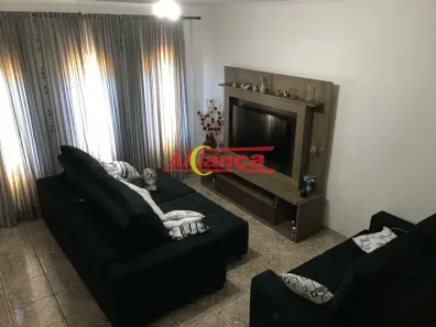 Sobrado com 3 Quartos à venda, 134m² no Jardim Santa Mena, Guarulhos