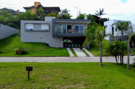 Casa com 3 Quartos à venda, 160m² no Morrinhos, Garopaba