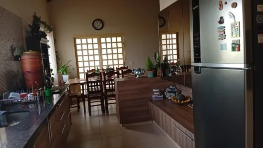 Casa com 3 Quartos à venda, 121m² no Universitário, Londrina