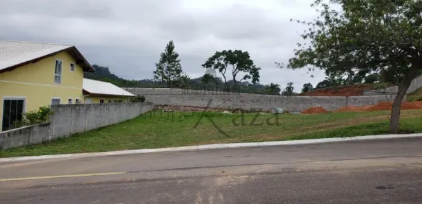 à venda, 759m² no Torrão de Ouro II, São José dos Campos