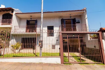 Casa com 3 Quartos à venda, 226m² no São João, Porto Alegre