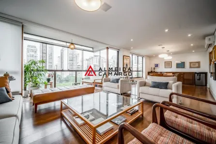 Apartamento com 3 Quartos à venda, 200m² no Itaim Bibi, São Paulo
