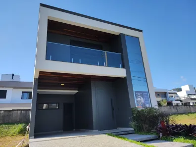 Casa de Condomínio com 3 Quartos à venda, 197m² no Beira Rio, Biguaçu