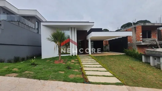 Casa de Condomínio com 3 Quartos à venda, 250m² no Moinho Velho, Embu das Artes