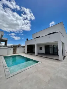 Casa de Condomínio com 3 Quartos à venda, 200m² no Santa Regina, Camboriú