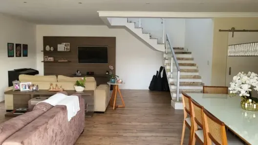 Casa de Condomínio com 3 Quartos à venda, 232m² no Pitas, Cotia