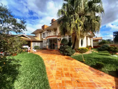Sobrado com 4 Quartos à venda, 242m² no Marechal Rondon, Canoas