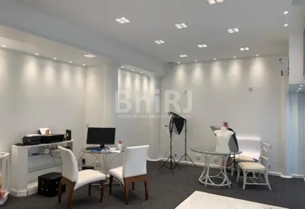 Ponto Comercial para venda ou aluguel, 100m² no Barra da Tijuca, Rio de Janeiro