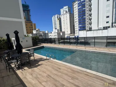Apartamento com 3 Quartos para alugar, 110m² no Pioneiros, Balneário Camboriú