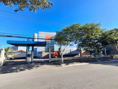 Prédio Residencial com 5 Quartos para alugar, 9370m² no Pari, São Paulo