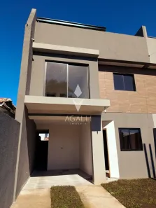 Sobrado com 4 Quartos à venda, 142m² no São Braz, Curitiba