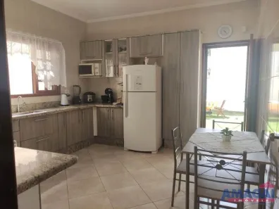 Casa com 3 Quartos à venda, 154m² no Jardim Siesta, Jacareí