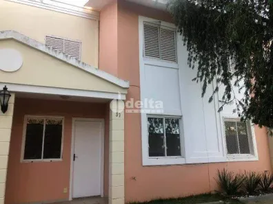Casa de Condomínio com 2 Quartos à venda, 122m² no Jardim Karaíba, Uberlândia