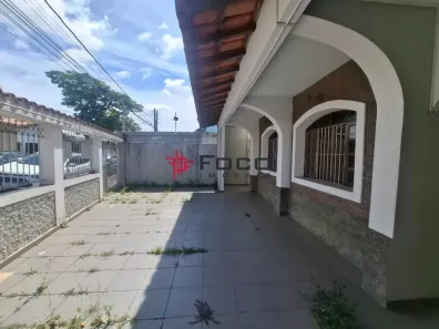Imóvel Comercial com 3 Quartos para alugar, 396m² no Santana, São José dos Campos