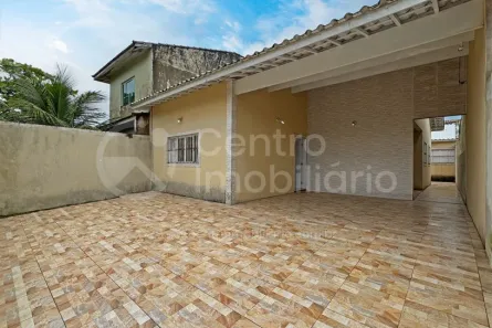 Casa com 2 Quartos à venda, 140m² no Belmira Novaes, Peruíbe