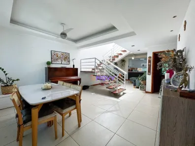 Casa com 3 Quartos à venda, 170m² no Piratininga, Niterói