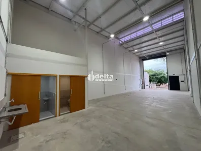 Ponto Comercial para alugar, 132m² no Jaraguá, Uberlândia
