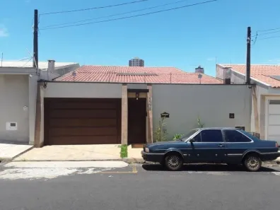 Casa com 2 Quartos à venda, 223m² no Estação, Franca