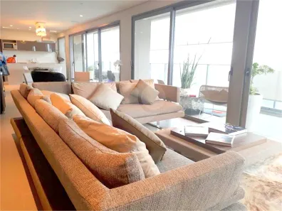 Apartamento com 3 Quartos para alugar, 209m² no Pinheiros, São Paulo