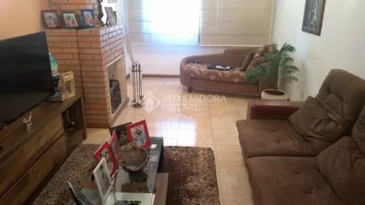 Sobrado com 4 Quartos à venda, 340m² no Partenon, Porto Alegre