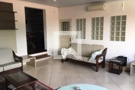 Casa com 5 Quartos à venda, 200m² no Jardim Imperial, São Paulo
