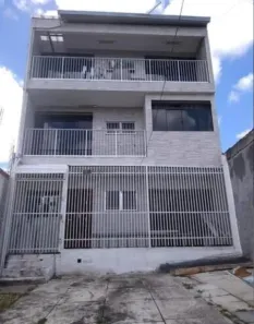 Sobrado com 3 Quartos à venda, 250m² no Pinheirinho, Curitiba