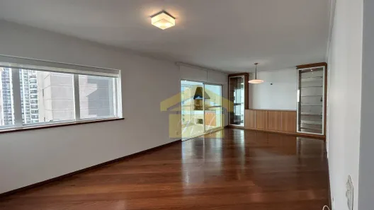 Apartamento com 3 Quartos para alugar, 155m² no Campo Belo, São Paulo
