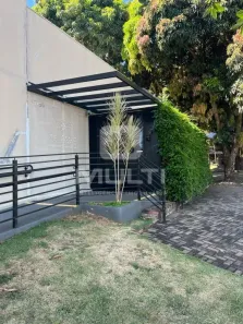 Sala Comercial com 1 Quarto para alugar, 234m² no Alto Umuarama, Uberlândia