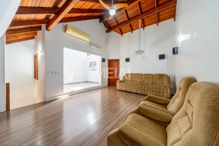 Casa com 4 Quartos para venda ou aluguel, 185m² no Auxiliadora, Porto Alegre