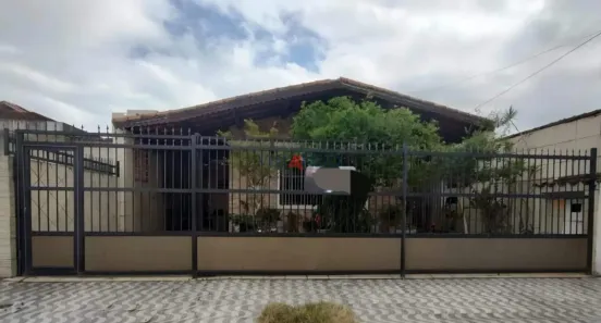 Casa com 2 Quartos à venda, 206m² no Maracanã, Praia Grande