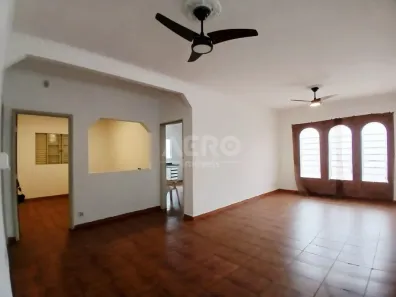 Imóvel Comercial com 3 Quartos para alugar, 150m² no Jardim Nasralla, Bauru