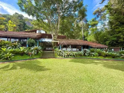 Casa de Condomínio com 8 Quartos à venda, 665m² no Itaipava, Petrópolis