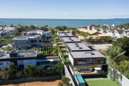 Casa com 4 Quartos à venda, 344m² no Praia do Estaleiro, Balneário Camboriú