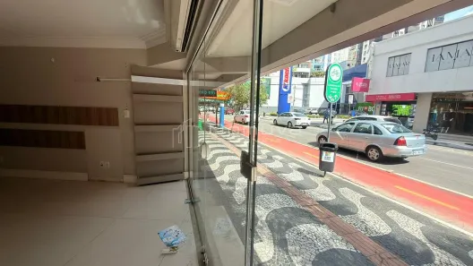 Sala Comercial para alugar, 55m² no Centro, Balneário Camboriú